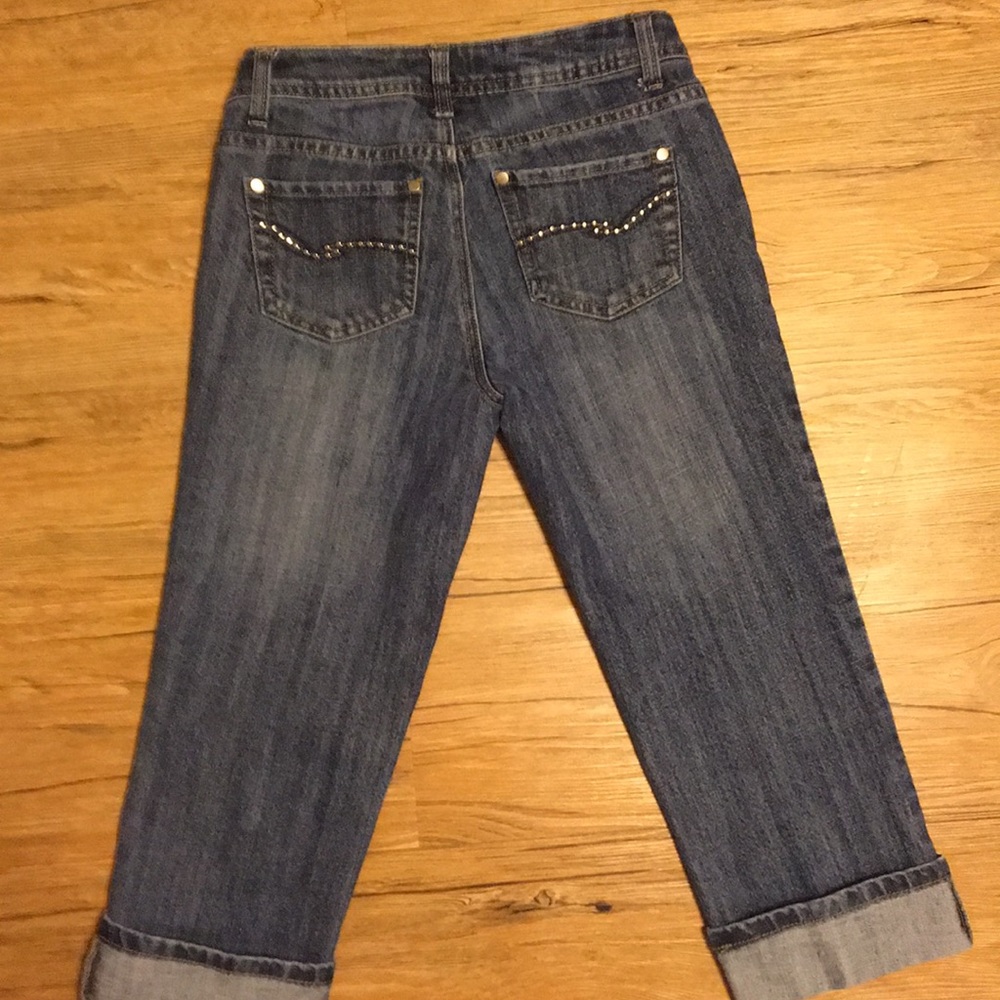 Capris - Picture 2 of 2